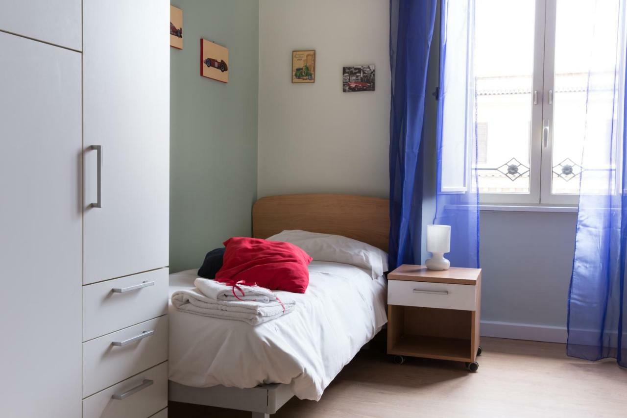 Apartamento Beautiful In San Giovanni Close To Colosseo Roma